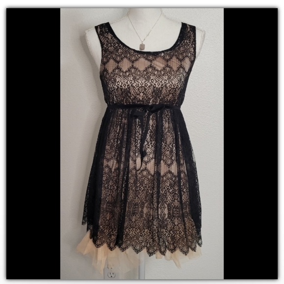 NWT BlackSheep lace babydoll style dress size s - Picture 1 of 7